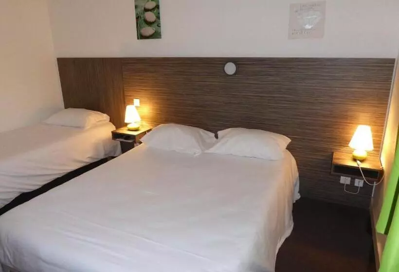 اتاق استاندارد سه نفره, Le Cosy Blois Villebarou