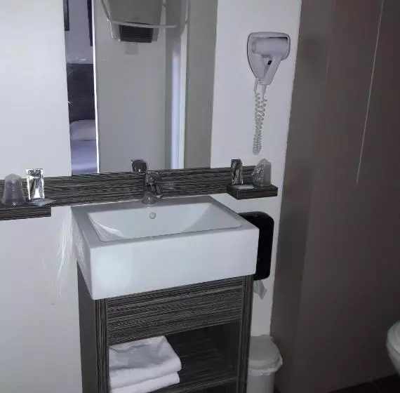 اتاق ساده سه‌ نفره, Le Cosy Blois Villebarou