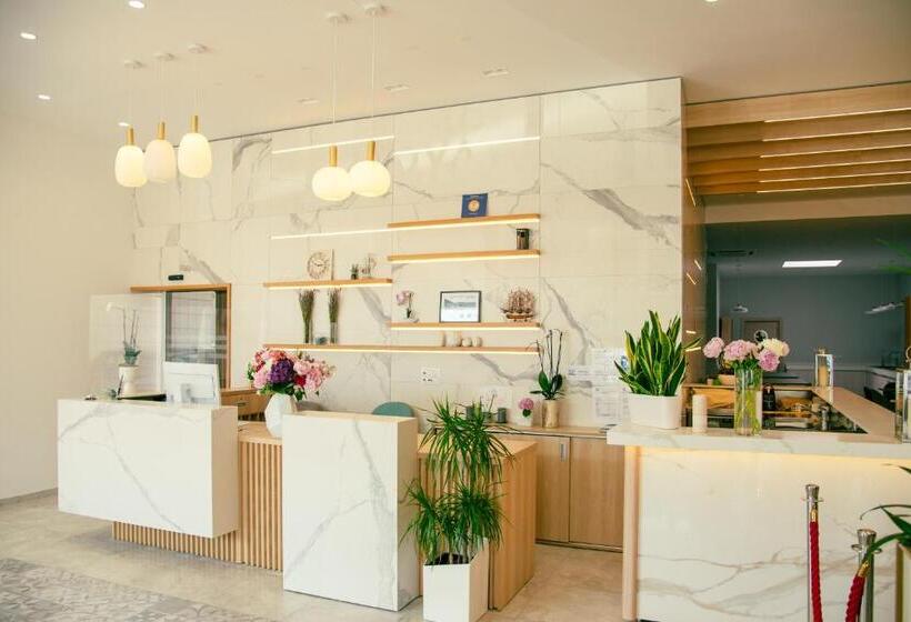 اتاق استاندارد با بالکن و چشمانداز دریا, Villa Nova