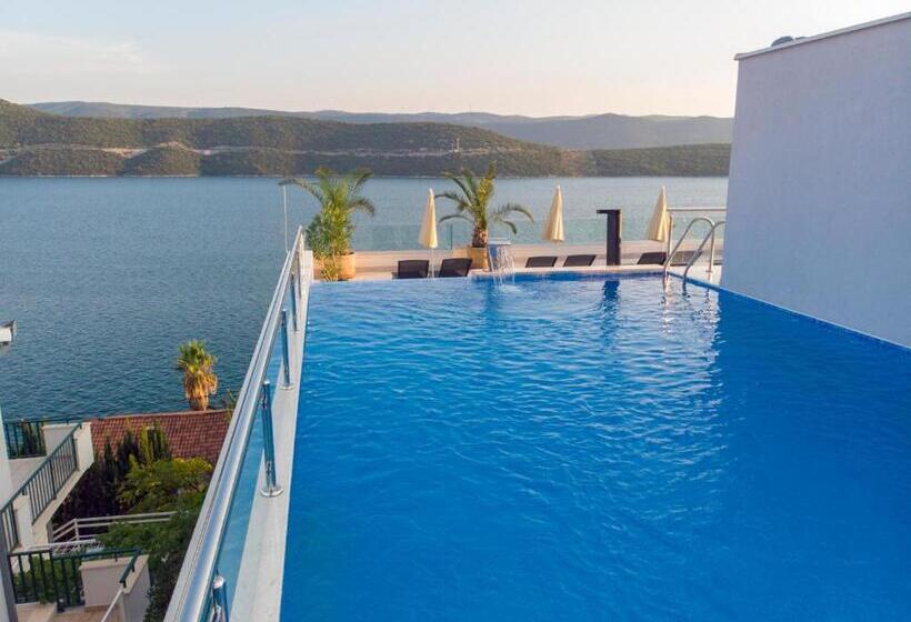 اتاق استاندارد یک نفره, Villa Nova