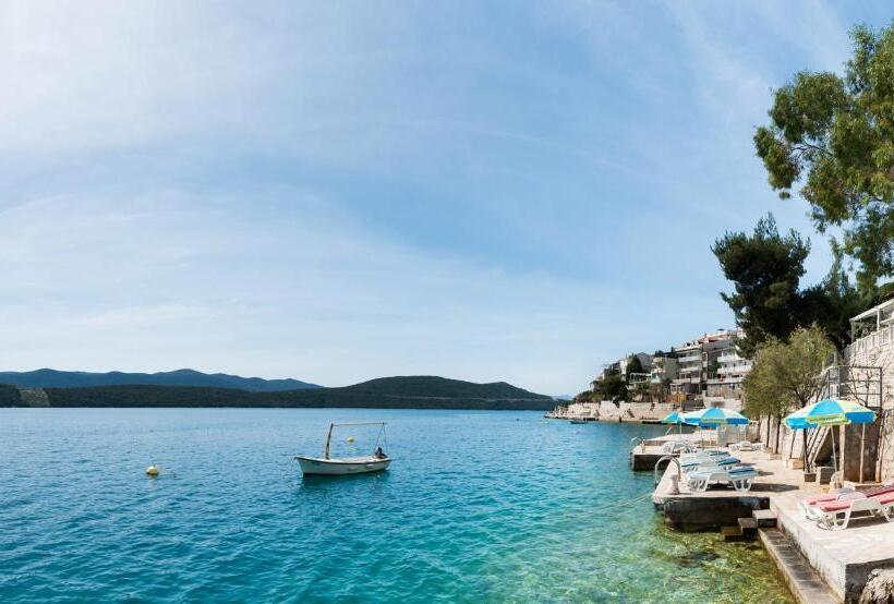 اتاق استاندارد با بالکن و چشمانداز دریا, Villa Nova