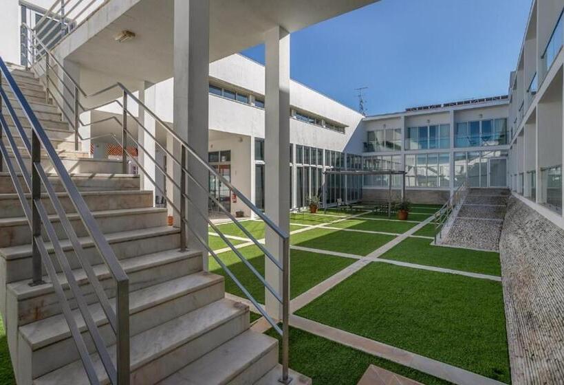 غرفة قياسية لذوى الاحتياجات الخاصة, Solar Dos Mascarenhas