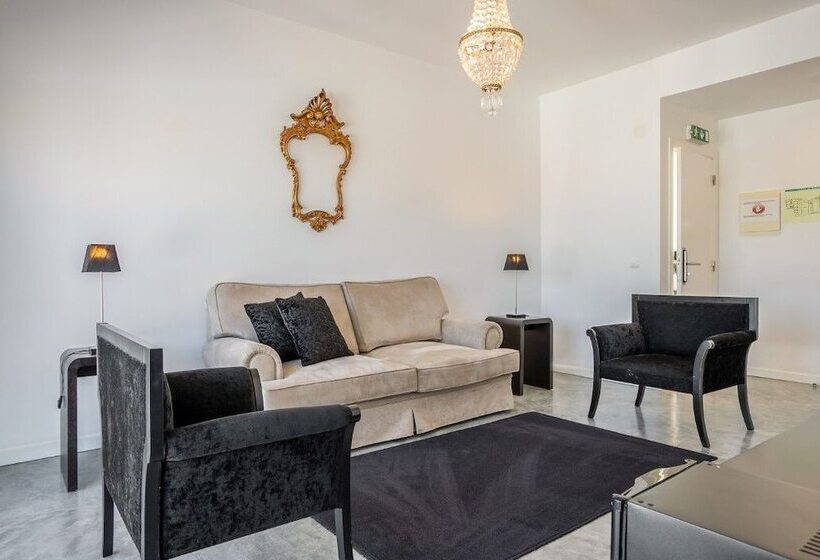 套房带泳池景, Solar Dos Mascarenhas