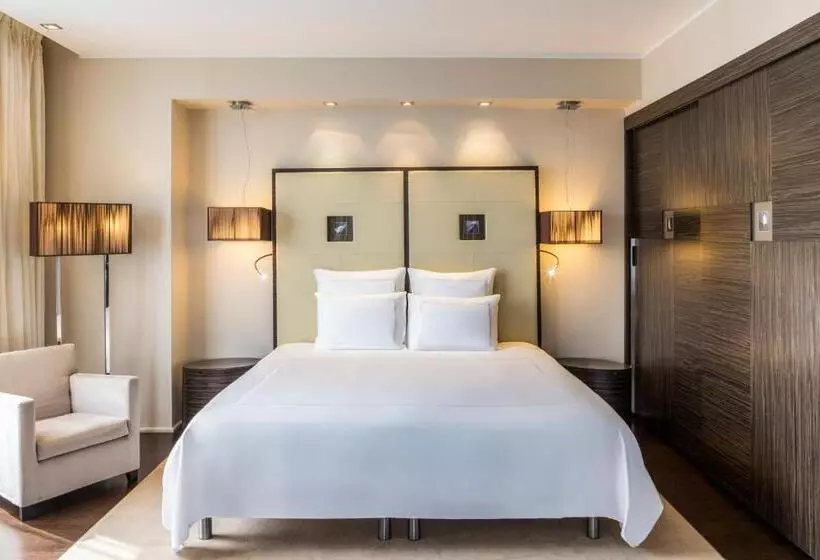 سوییت با چشم‌انداز دریا, Swissôtel Tallinn