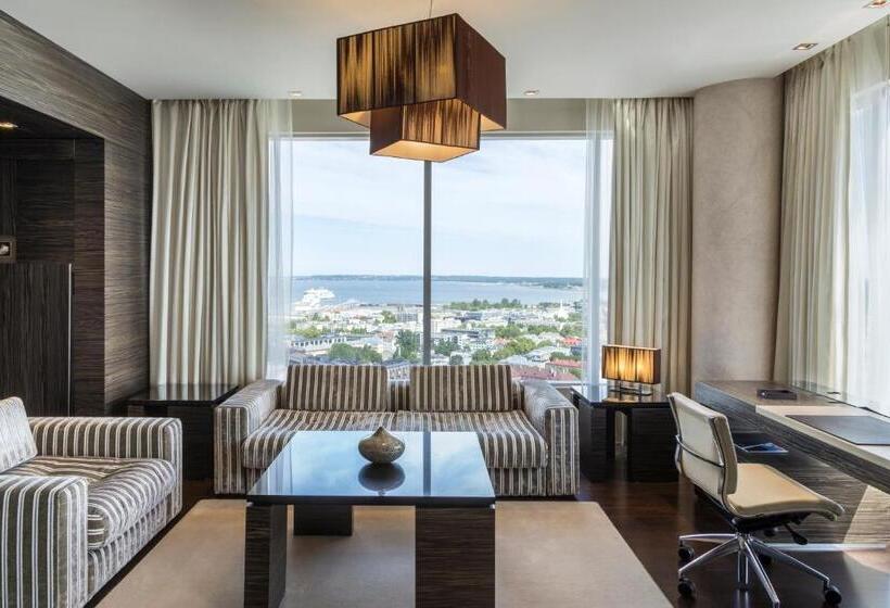 سوییت با چشم‌انداز دریا, Swissôtel Tallinn