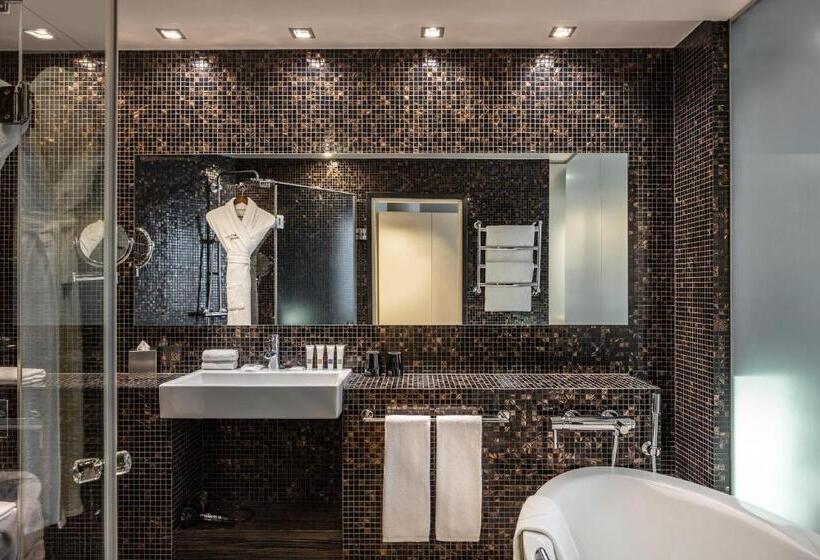 חדר סטנדרט עם מיטת קינג, Swissôtel Tallinn