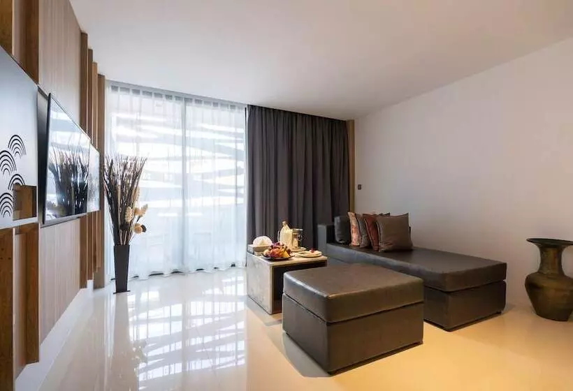 2 Bedroom Suite