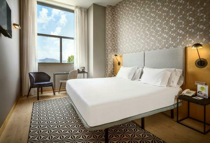 غرفة قياسية, Sercotel Portales