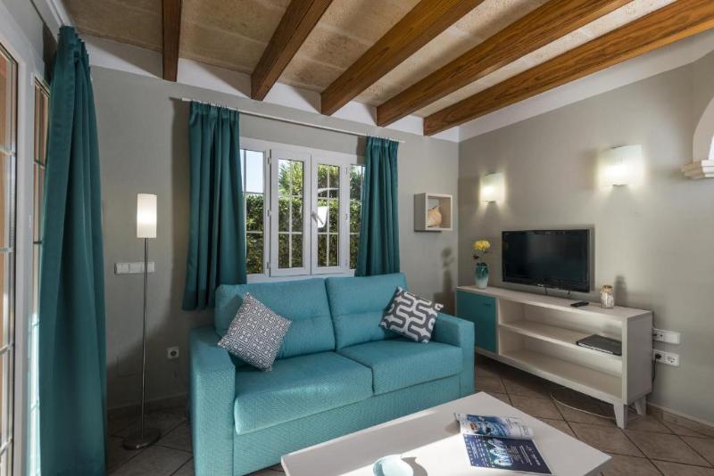 スリーベッドルーム　ヴィラ, Villas Maribel