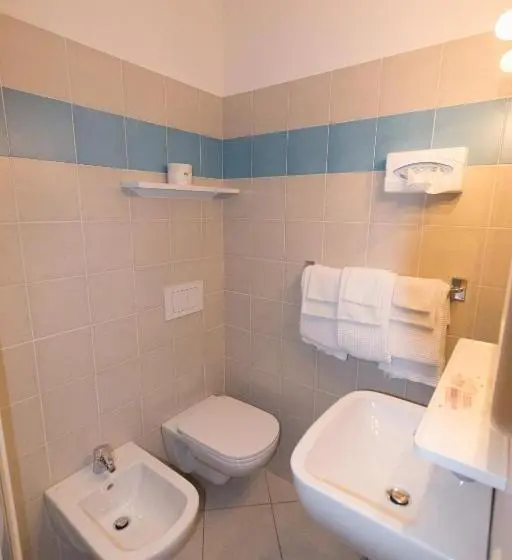 اتاق استاندارد یک نفره, Meublé Albergo Dante