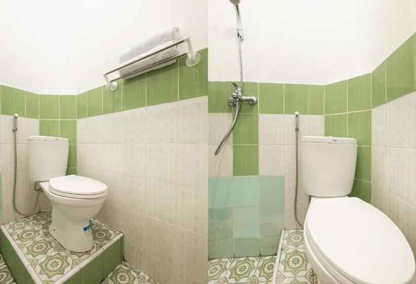 Номер Economy, Oyo 2394  Brosta