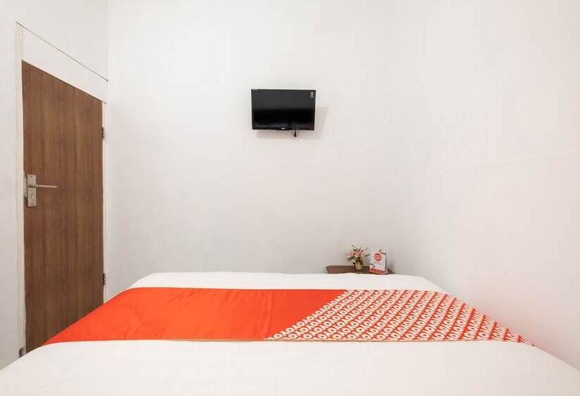 Номер Стандарт, Oyo 2394  Brosta