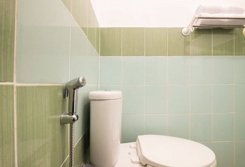 Номер Стандарт, Oyo 2394  Brosta