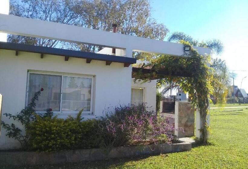 بنگله خانوادگی, Complejo Colon Village