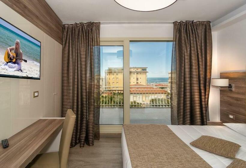 4인용 스탠다드 룸, Pineta Mare