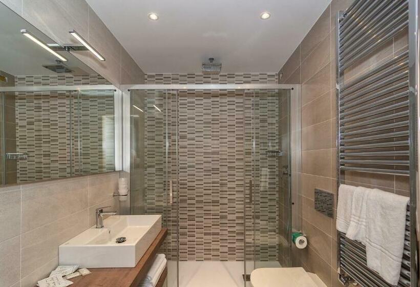 4인용 스탠다드 룸, Pineta Mare