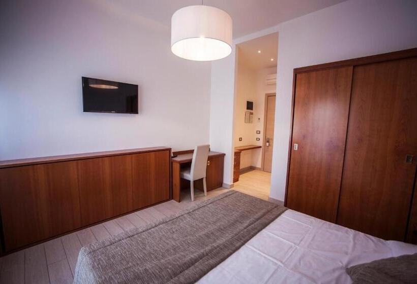 标准间侧面带海景, Pineta Mare