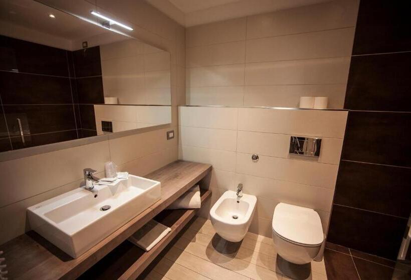 带花园景观的标准三人间, Pineta Mare