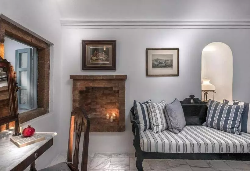Villa 1 Makuuhuone, Aigialos Luxury Traditional Settlement
