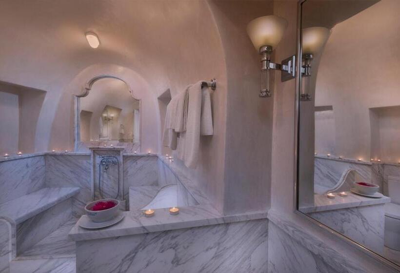 스위트, Aigialos Luxury Traditional Settlement