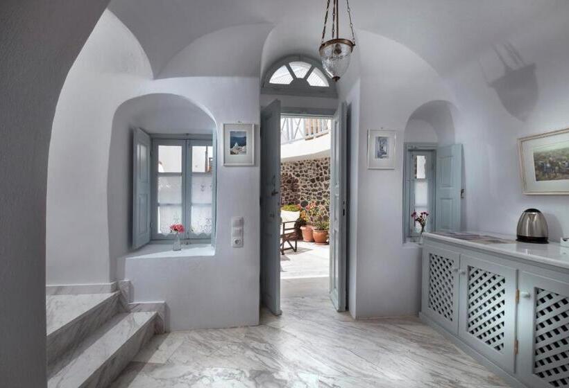 스위트, Aigialos Luxury Traditional Settlement