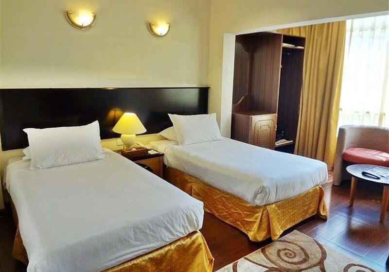 标准间, Al Jawhara Metro