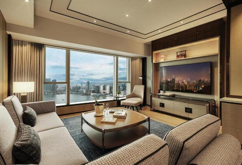 سوئیت پریمیوم, Four Seasons Hotel Hong Kong