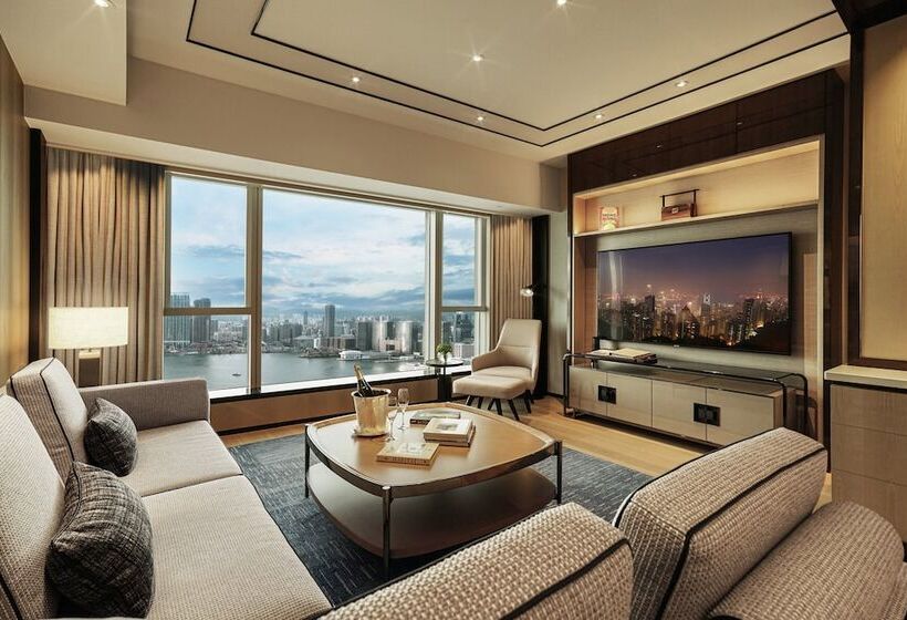 프리미엄 스위트, Four Seasons Hotel Hong Kong