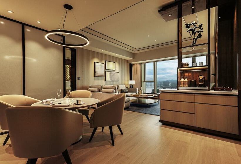 سوئیت پریمیوم, Four Seasons Hotel Hong Kong