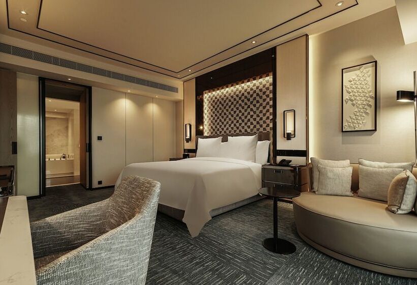 سوئیت پریمیوم, Four Seasons Hotel Hong Kong