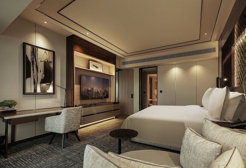 프리미엄 스위트, Four Seasons Hotel Hong Kong