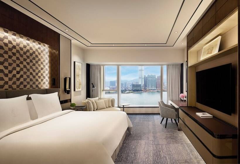 سوئیت پریمیوم, Four Seasons Hotel Hong Kong
