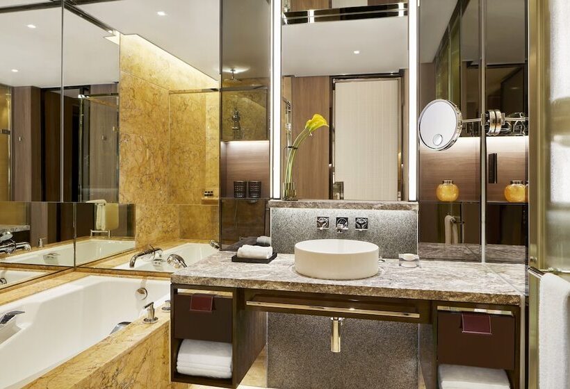 수피리어 전망 룸, Four Seasons Hotel Hong Kong