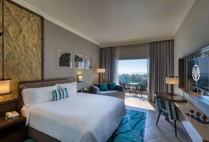اتاق استاندارد با تخت دوبل, Fujairah Rotana Resort & Spa   Al Aqah Beach