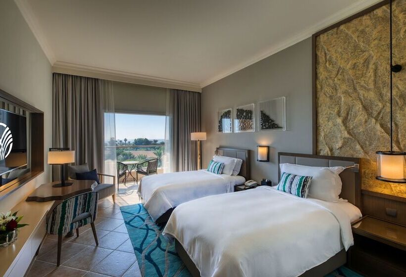 발코니 가든 전망 스탠다드 룸, Fujairah Rotana Resort & Spa   Al Aqah Beach