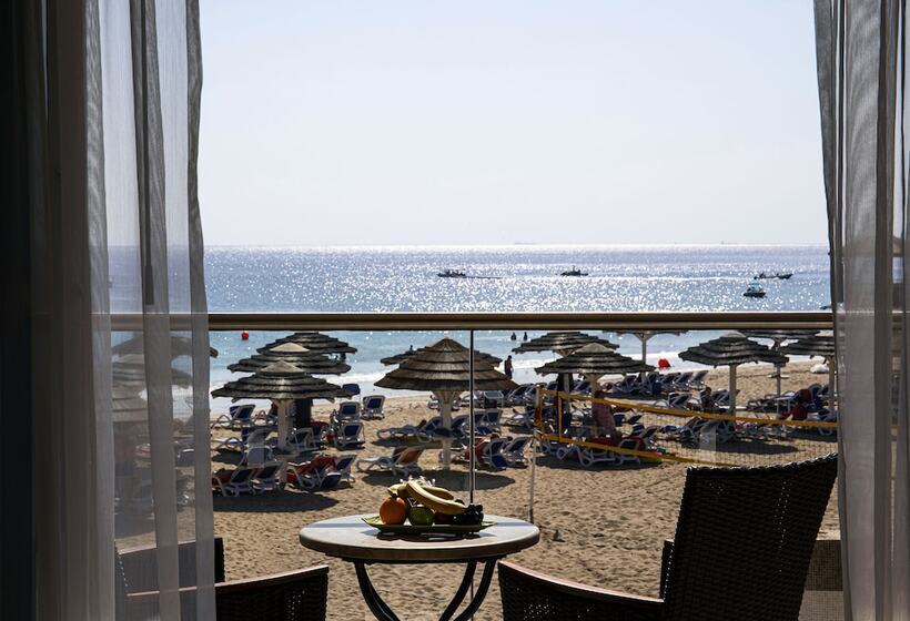 스탠다드 발코니 룸 바다 전망, Fujairah Rotana Resort & Spa   Al Aqah Beach