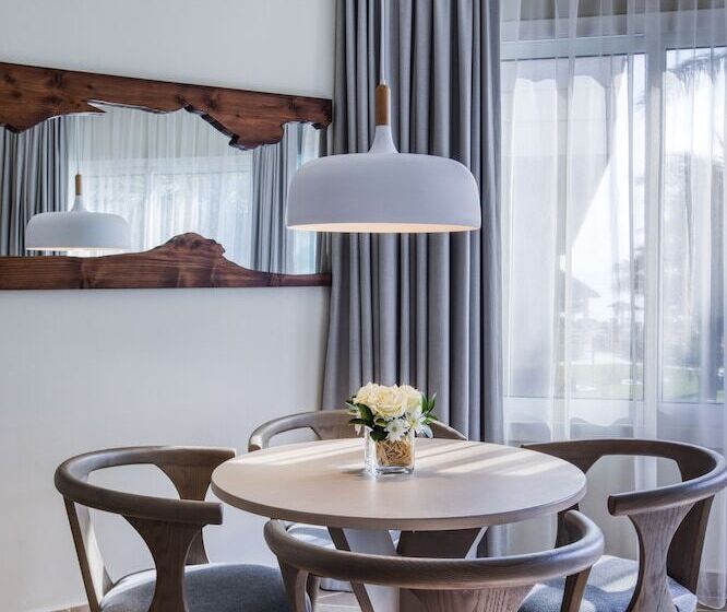 가든 전망 스위트, Fujairah Rotana Resort & Spa   Al Aqah Beach