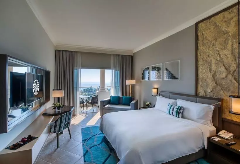 اتاق استاندارد با تخت دوبل و چشم‌انداز دریا, Fujairah Rotana Resort & Spa   Al Aqah Beach
