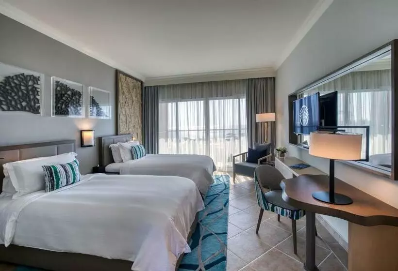 اتاق استاندارد با بالکن و چشم‌انداز دریا, Fujairah Rotana Resort & Spa   Al Aqah Beach