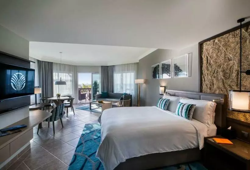 اتاق استاندارد با بالکن و چشم‌انداز دریا, Fujairah Rotana Resort & Spa   Al Aqah Beach