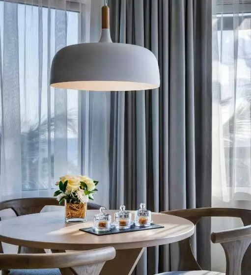 اتاق استاندارد با بالکن و چشم‌انداز دریا, Fujairah Rotana Resort & Spa   Al Aqah Beach