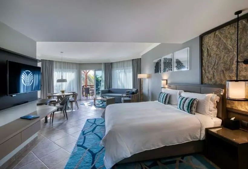 سوییت با چشم‌انداز باغ, Fujairah Rotana Resort & Spa   Al Aqah Beach