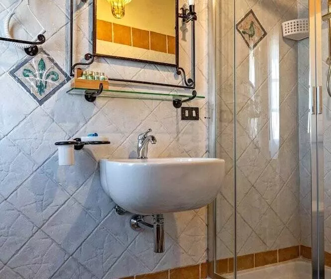 スタンダードルーム, Luxury Corte Di Re Artù