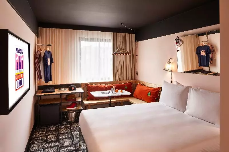 Executive Room