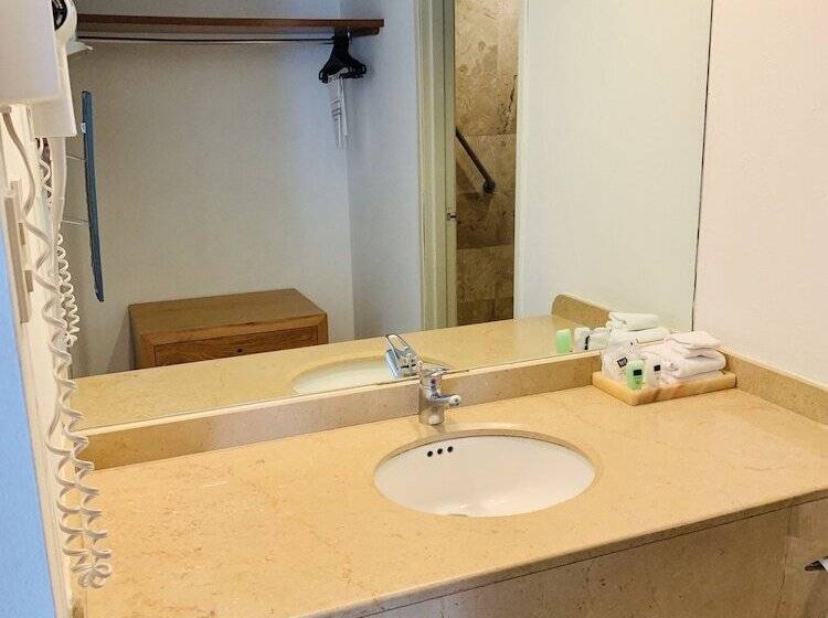 스탠다드 룸 더블 침대 2개, Rivoli Select