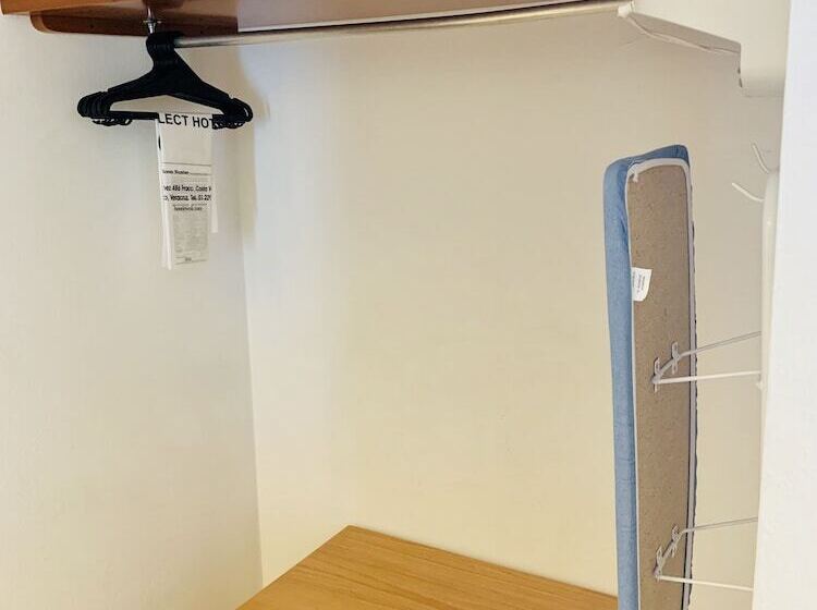 스탠다드 룸 더블 침대 2개, Rivoli Select