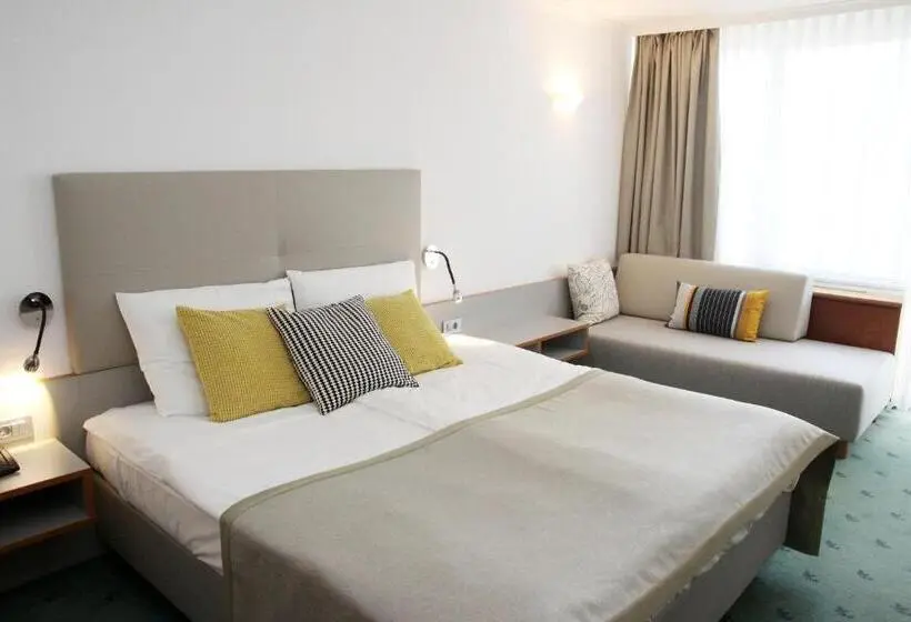 اتاق استاندارد سه نفره, Sport Terme Krka