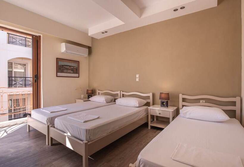 اتاق استاندارد سه نفره, Yria