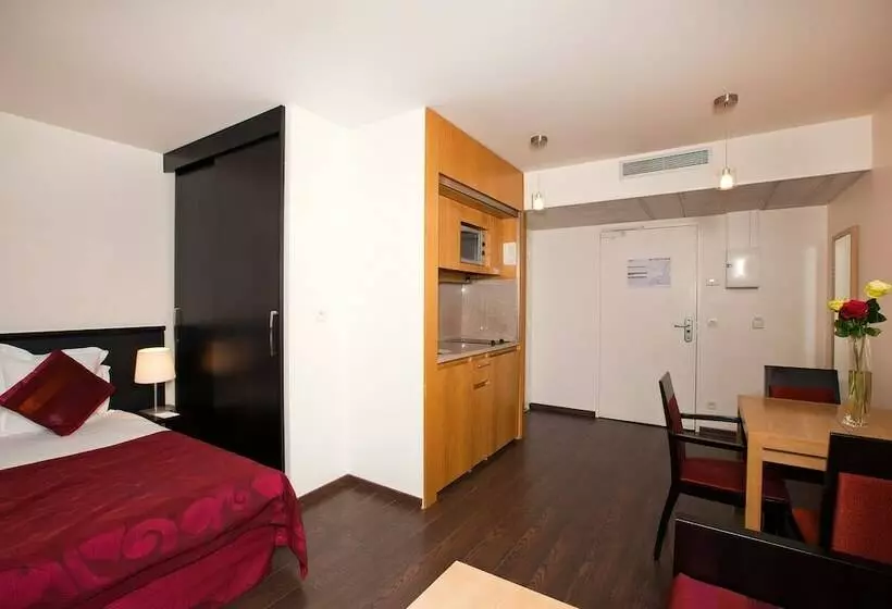 استودیوی استاندارد, Residhome Val D'europe