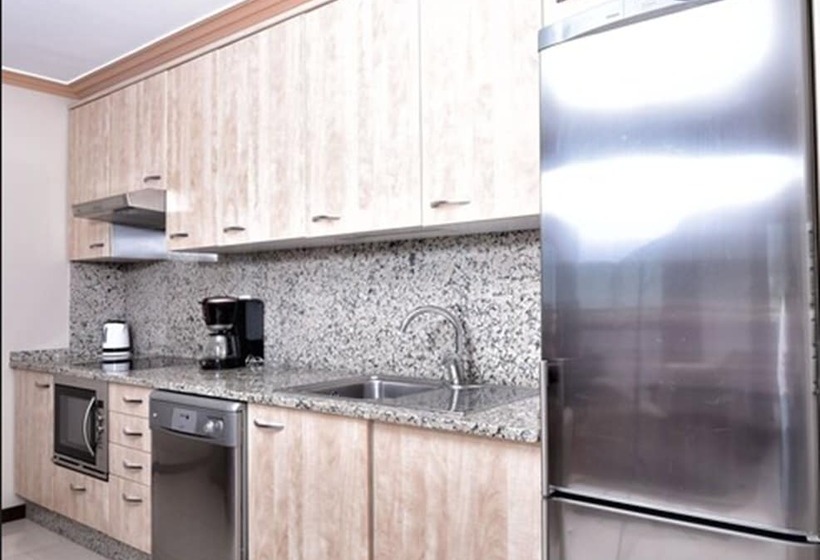 带两个卧室的顶楼公寓, Apartamentos Mediterráneo Real